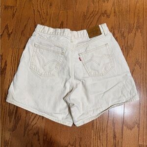 Levi's Women's High Baggy Shorts - White Denim